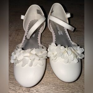 SmartFit Cream Kids Dress Shoes with Floral Accents